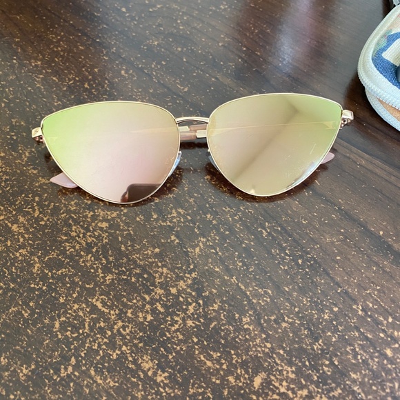 New Look Accessories - Cat Eye Mirrored Sunglasses